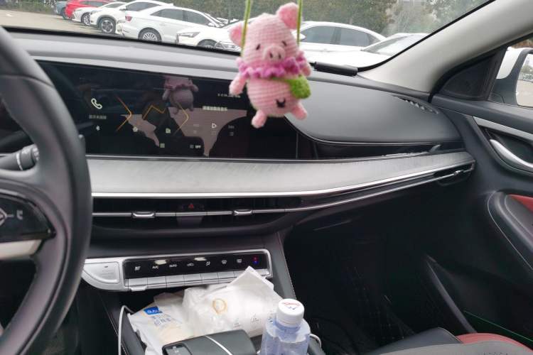 Used Changan Eado 2023 Changan Edition PLUS Blue Whale NE 1.4T GDI DCT Prestige Version
