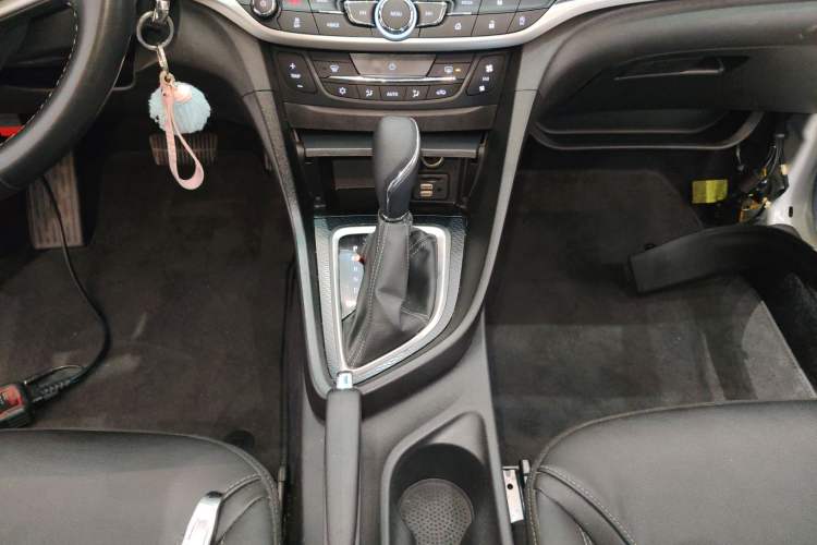 Used Buick GT 2019 18T Automatic Connected Elite Model China VI Standard