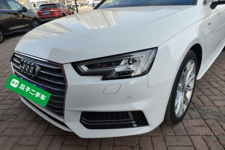 Used Audi A4L 2018 30th Anniversary Edition 40 TFSI Fashion Model
