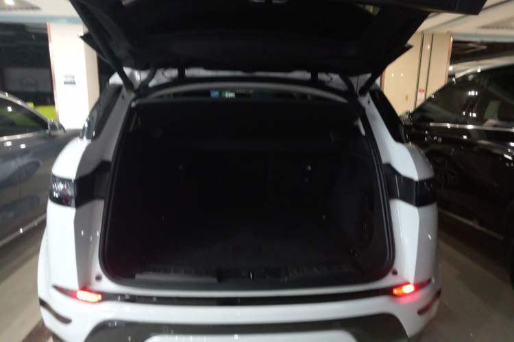 Used Land Rover Range Rover Evoque 2021 Range Rover Velar L 249PS R-Dynamic First Edition
