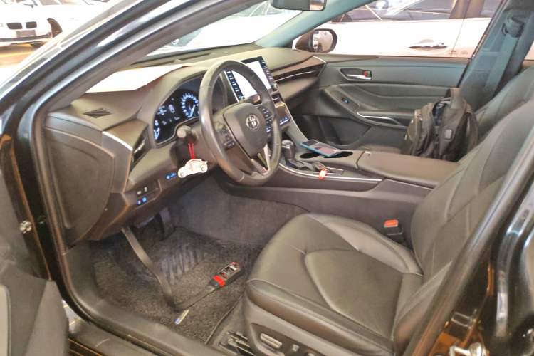 Used Toyota Avalon 2019 2.0L Luxury Edition China VI Standard
