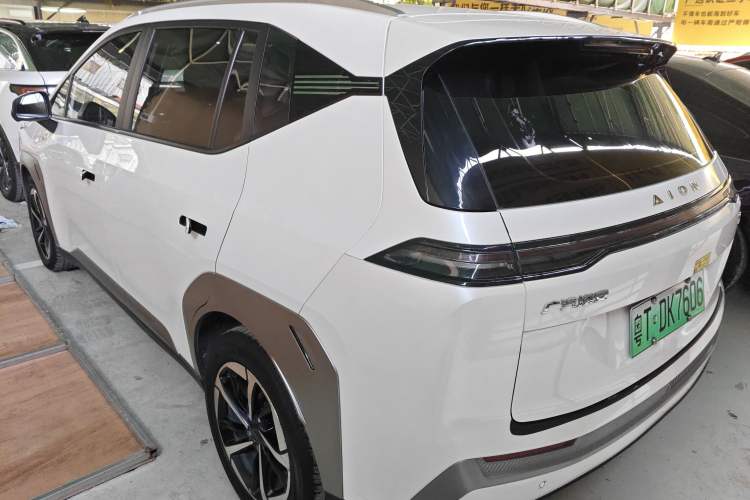 Used AION Y 2023 Younger Star Edition
