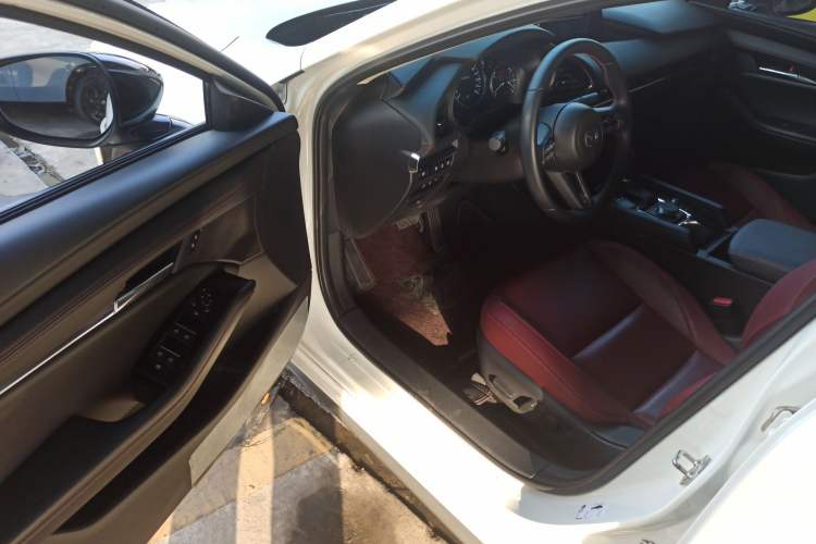 Used Mazda Mazda 3 Axela 2023 2.0L Automatic Zhiyao Edition