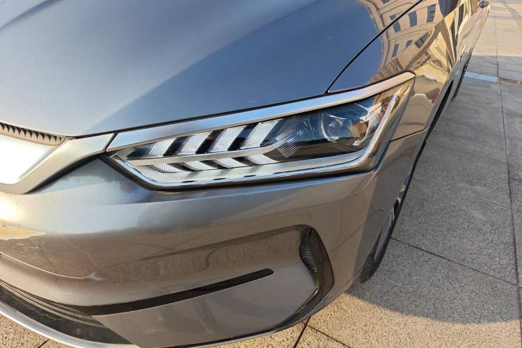 Used BYD Qin PLUS 2023 Champion Edition EV 420KM Leading Model