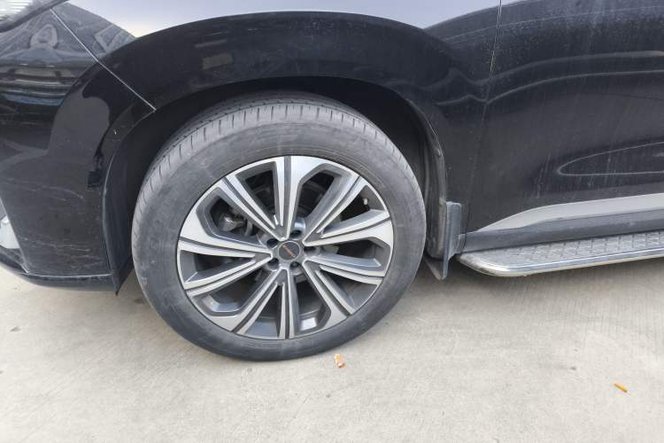 Used  Lanyue 2023 400T Two-Wheel Drive Starry Edition 7-Seater
