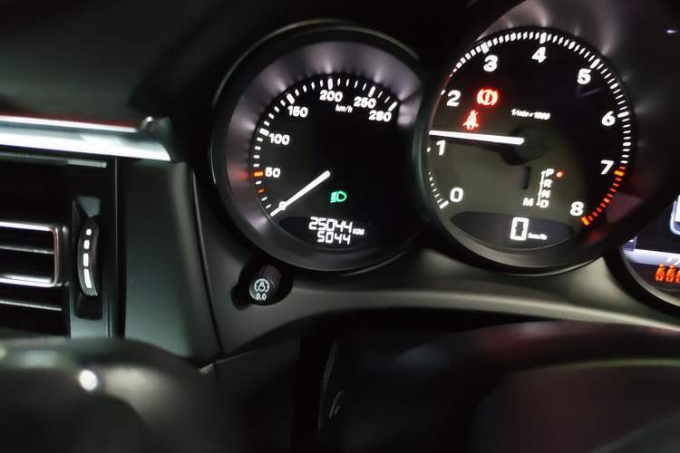 Used Porsche Macan 2023 Macan 2.0T