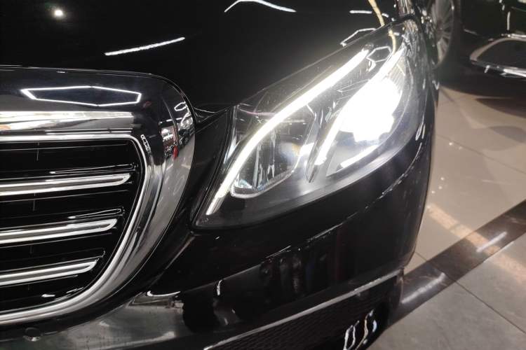 Used Mercedes-Benz E-Class 2018 Restyled E 300 L Sport Luxury Edition
