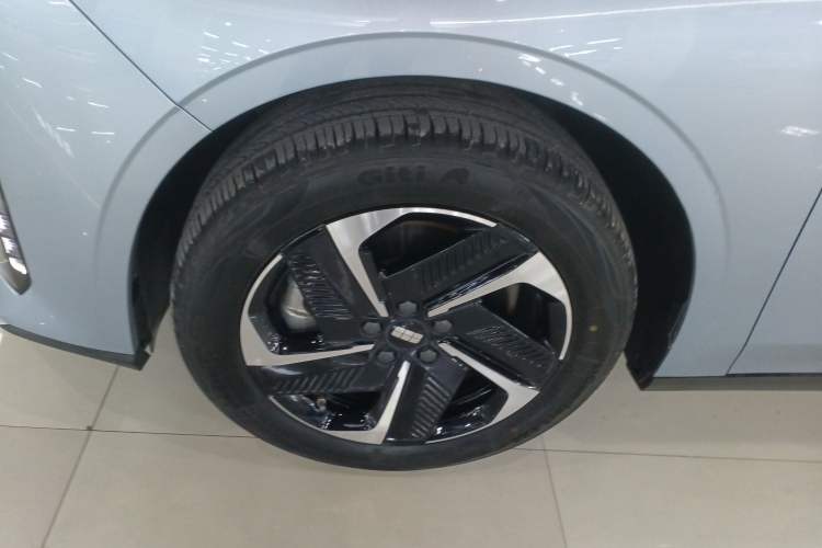 Used Geely Galaxy L6 2025 EM-i 140km Starship Edition