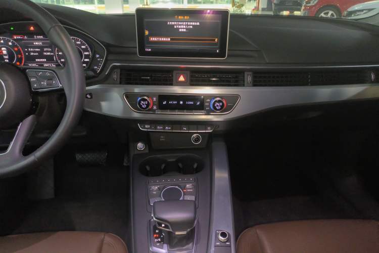 Used Audi A4L 2018 30th Anniversary Edition 40 TFSI Fashion Model