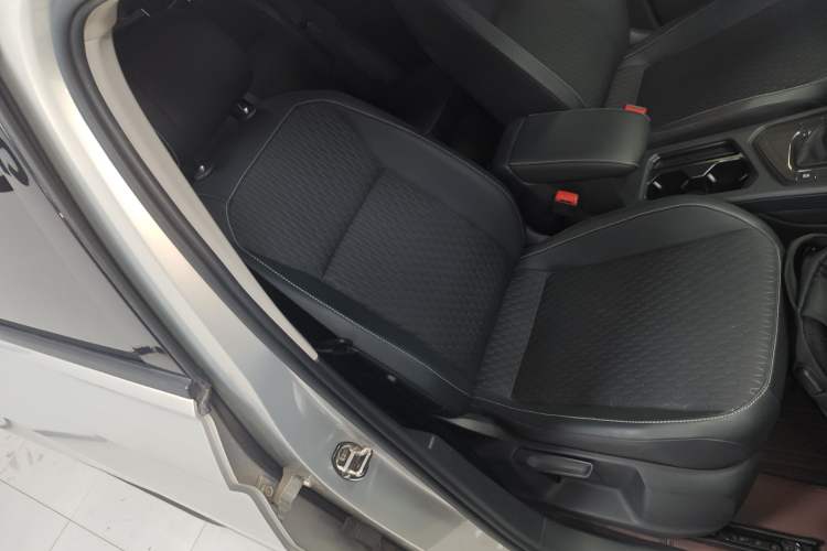 Used Volkswagen Tiguan L 2018 Revised Version 330TSI Automatic Two-Wheel Drive Trendy Edition