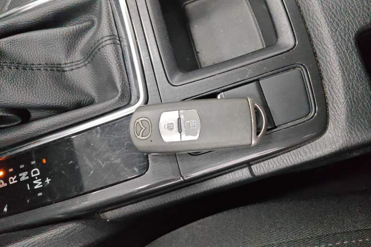 Used Mazda CX-5 2015 2.0L Automatic Two-Wheel Drive Urban Version
