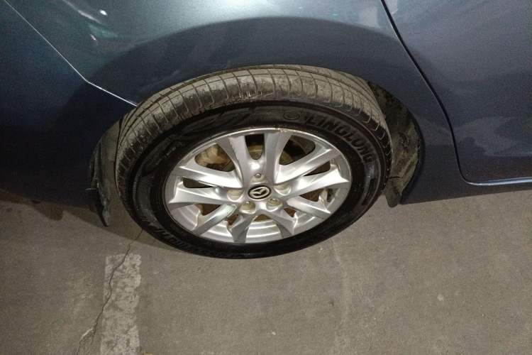 Used Mazda Mazda 3 Axela 2016 Sedan 1.5L Automatic Luxury Model