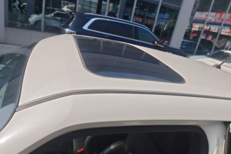 Used Infiniti ESQ 2014 1.6L Luxury Edition
