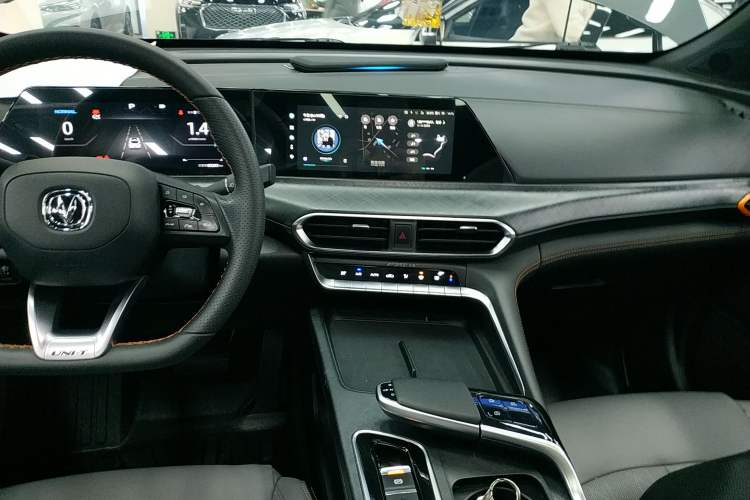 Used Changan UNI-T 2022 1.5T Prestige Version