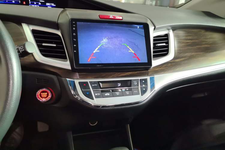 Used Honda Jade 2017 1.8L automatic Comfort version 5 seats