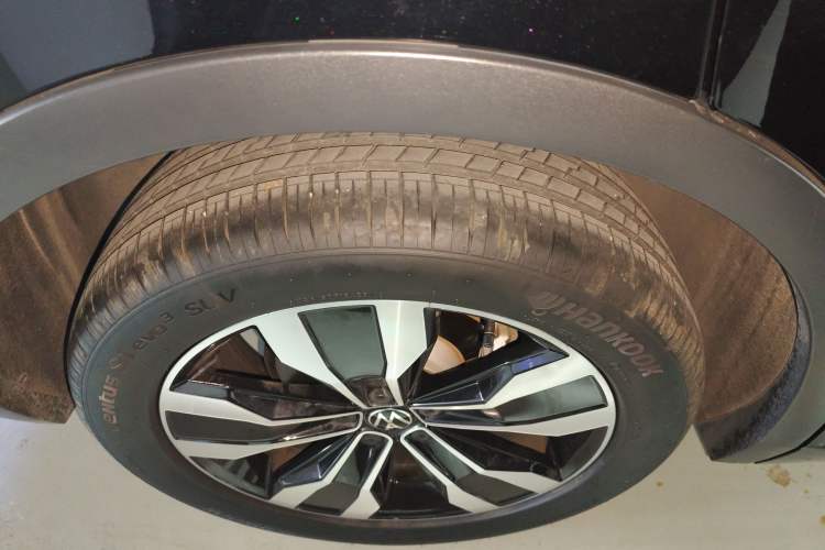 Used Volkswagen Tiguan L 2023 330TSI Automatic Two-Wheel Drive R-Line Enjoyment Edition
