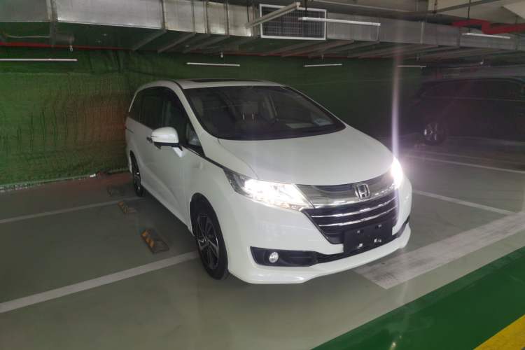 Used Honda Odyssey 2015 Updated Version 2.4L Smart Edition
