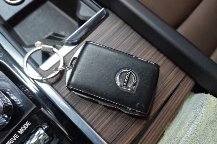 Used Volvo XC60 2021 T5 4x4 Smart Luxury Edition