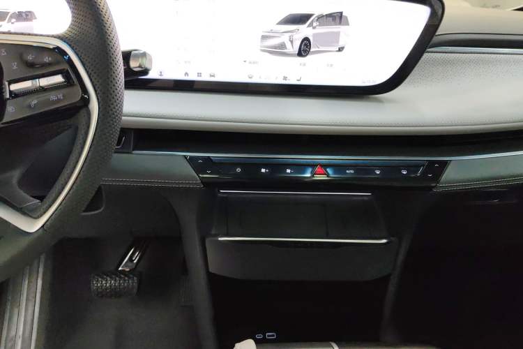 Used Buick GL8 2025 Lu Zun Deluxe Edition
