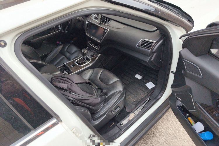 Used Land X7 2016 2.0T Panoramic Prestige Edition
