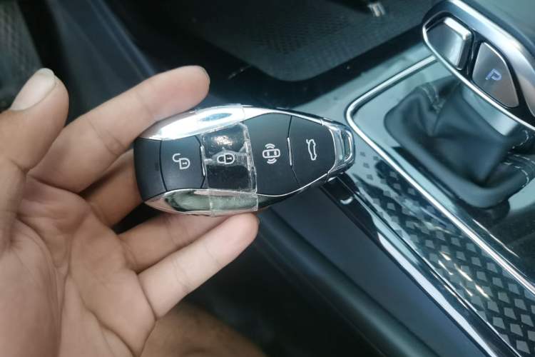 Used Hongqi HS3 PHEV 2024 PHEV 115km Jingwei Edition
