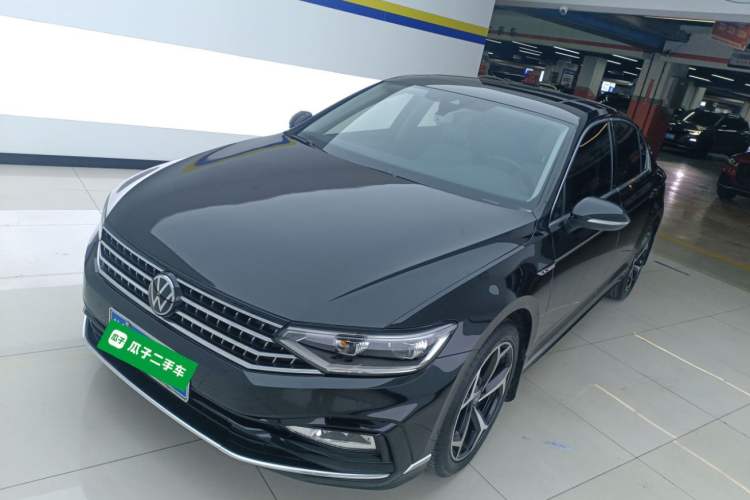 Used Volkswagen Magotan 2023 2 Million Units Commemorative Edition 330TSI DSG Luxury Version