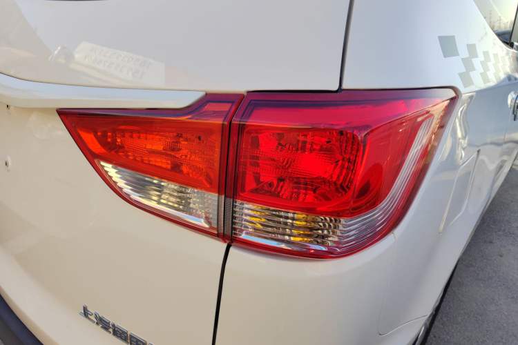 Used Wuling Hongguang 2015 1.5L S1 Standard China V-Emission Standards
