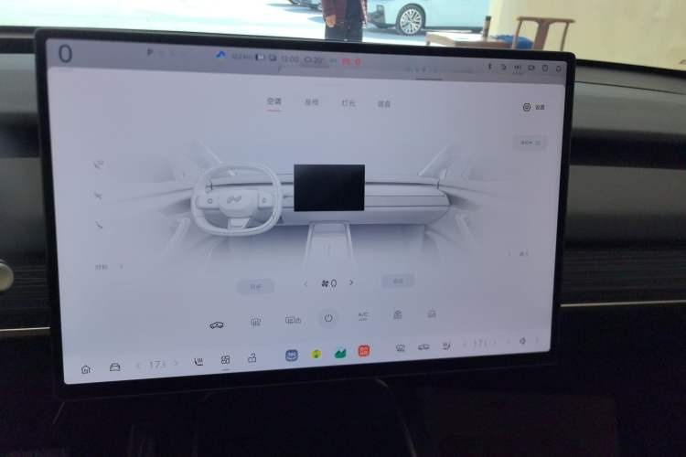 Used ONVO L60 2024 60 kWh Rear-Drive Version
