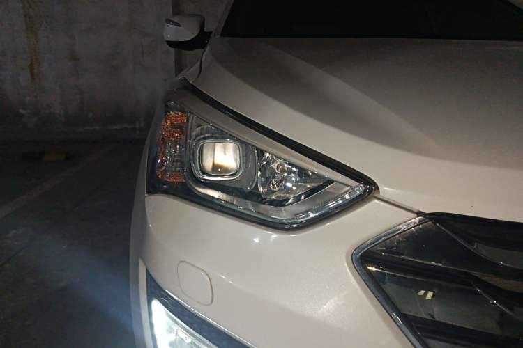 Used Hyundai Santa Fe 2013 2.0T Automatic Two-Wheel Drive Prestige Version
