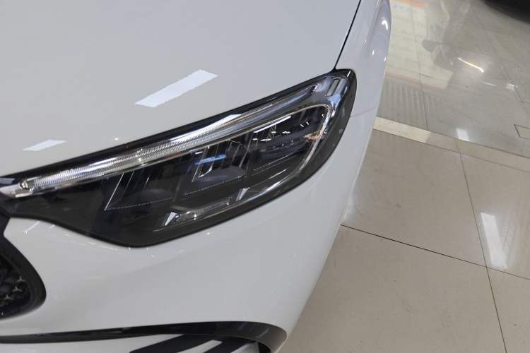 Used Mercedes-Benz GLC Coupe 2025-Year Restyled GLC 260 4MATIC Coupe SUV
