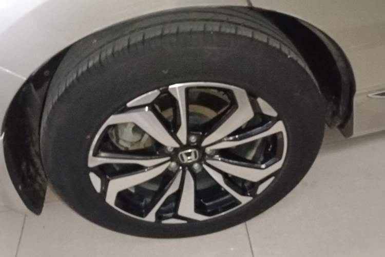 Used Honda UR-V 2017 240TURBO Two-Wheel Drive Luxury Edition China V
