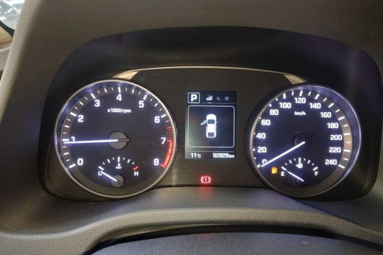 Used Hyundai Elantra 2016 1.6L Automatic ZhiXuan – Elite Version
