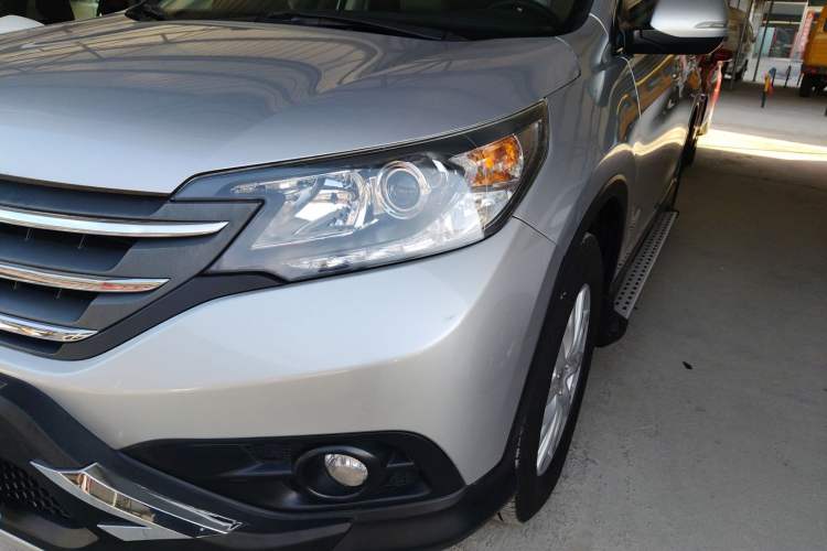 Used Honda CR-V 2013 2.0L Two-Wheel-Drive Classic Edition