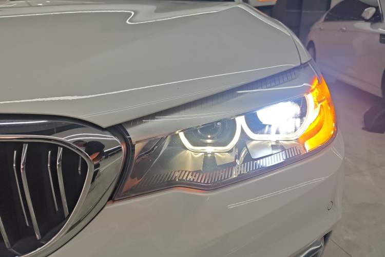 Used BMW 5 Series 2019 530Li Leading Model Luxury Package
