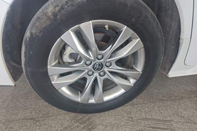 Used Toyota Sienna 2023 2.5L Hybrid Comfort Edition