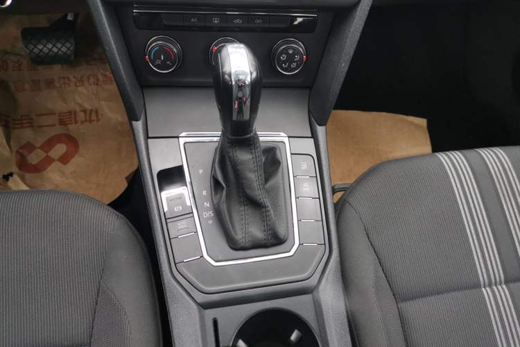 Used Volkswagen Lamando 2017 230TSI DSG Fashion Edition
