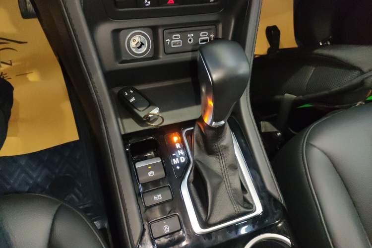 Used  Grand Commander 2022 2.0T Two-Wheel Drive Luxury Version