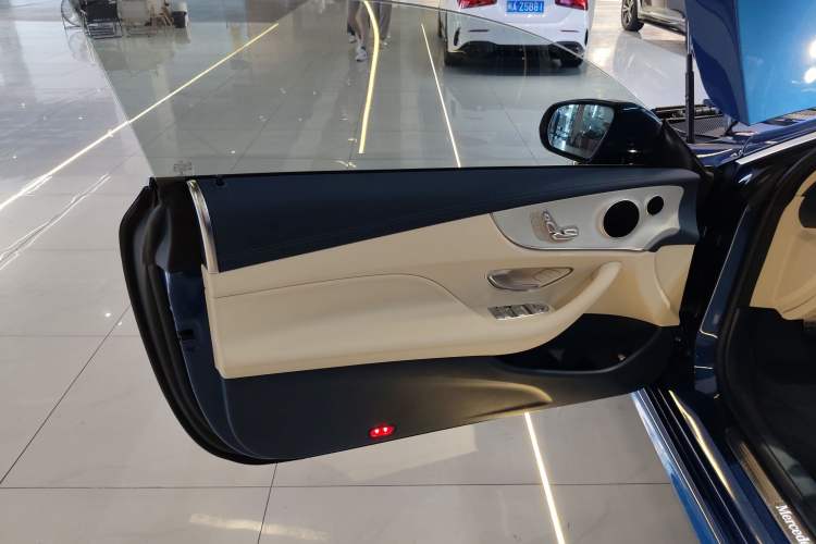 Used Mercedes-Benz E-Class 2021 Facelift E 260 Coupe
