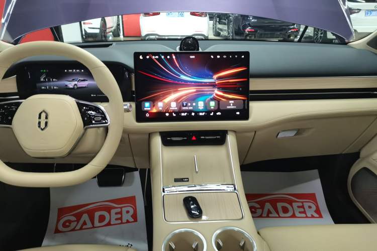 Used Hima AITO M5 2025 Extended-Range Ultra All-Wheel-Drive Version
