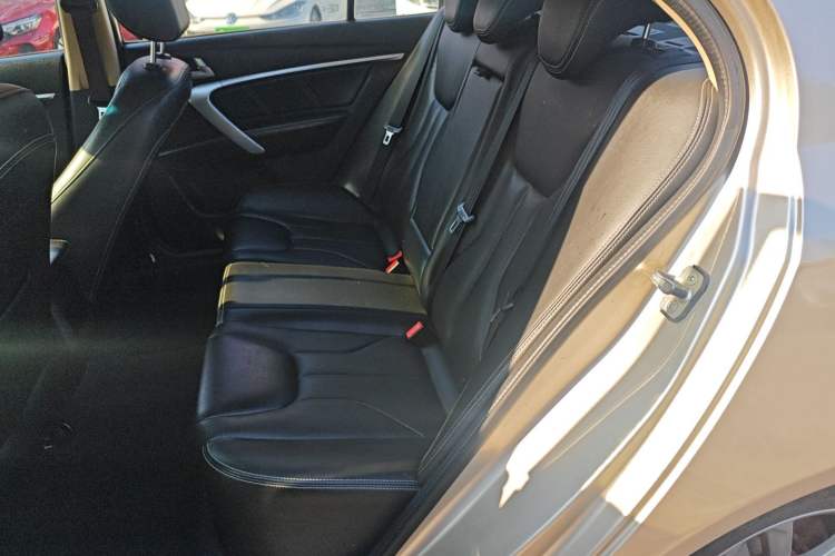 Used Geely Auto Emgrand 2017 Sedan Million Edition 1.5L Manual - Upward Version
