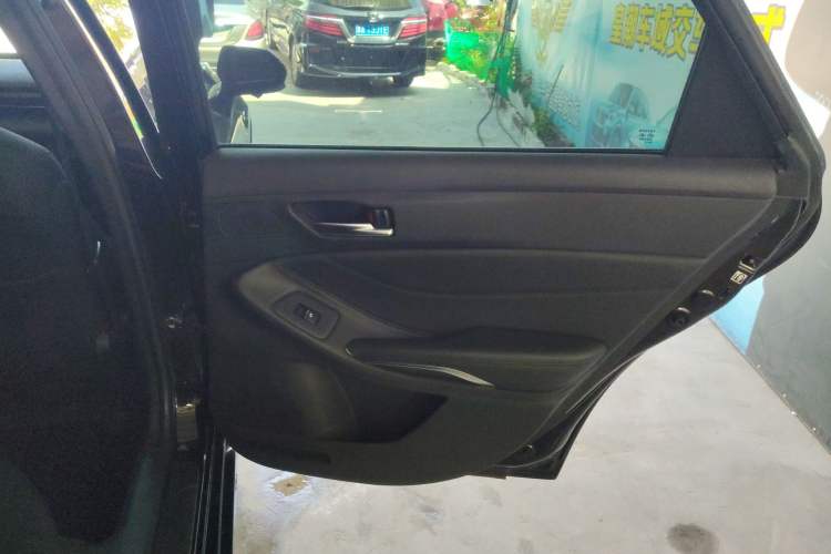 Used Toyota Avalon 2019 2.5L Ambition Version China VI Standard