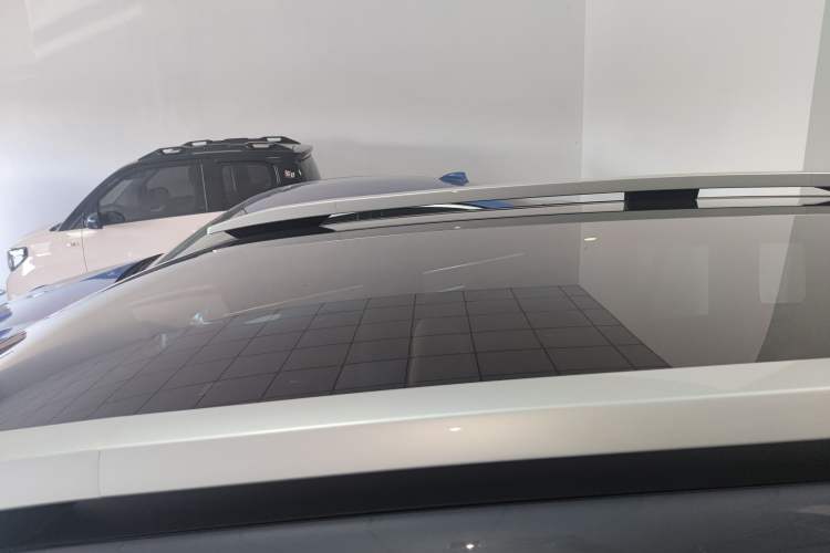 Used AION V 2024 Aion Tyrannosaurus 520 Smart Luxury Edition
