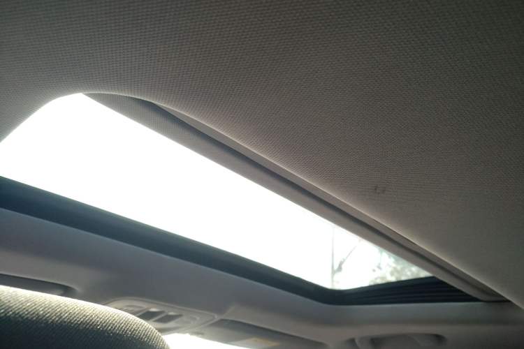 Used Chevrolet Cruze 2018 320 Automatic Pioneer Sunroof Edition
