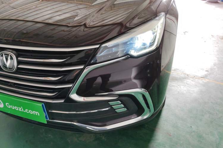 Used Changan CS85 COUPE 2019 1.5T DCT Version China VI Standard
