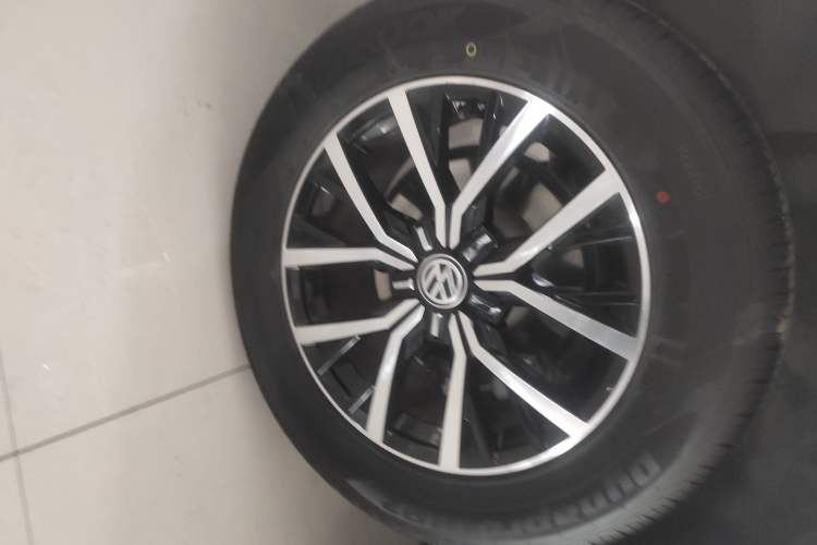 Used Volkswagen Tiguan L 2018 280TSI Automatic Two-Wheel Drive Comfort Edition
