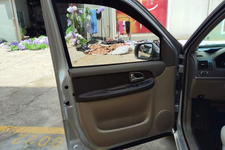 Used Buick GL8 2014 2.4L Classic Edition
