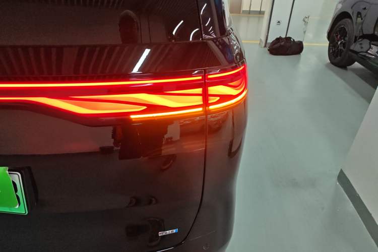 Used BYD Xia 2025 DM-i 1.5T 100km Supreme Edition
