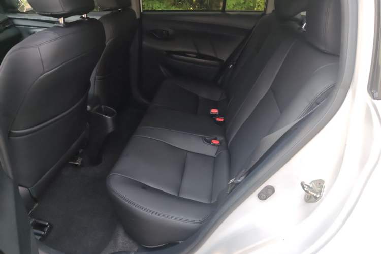 Used Toyota YARiS L 2016 Revised 1.5E CVT Charming Edition
