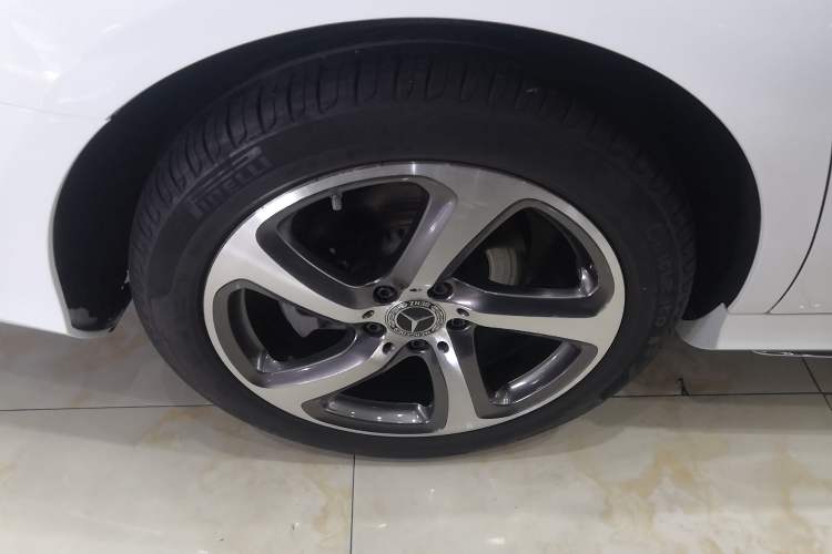 Used Mercedes-Benz E-Class 2019 Restyled E 300 L Sporty and Stylish Edition