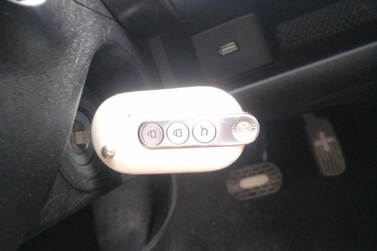 Used Wuling Hongguang MINIEV 2022 GAMEBOY 200km Gaming Edition with Lithium Iron Phosphate
